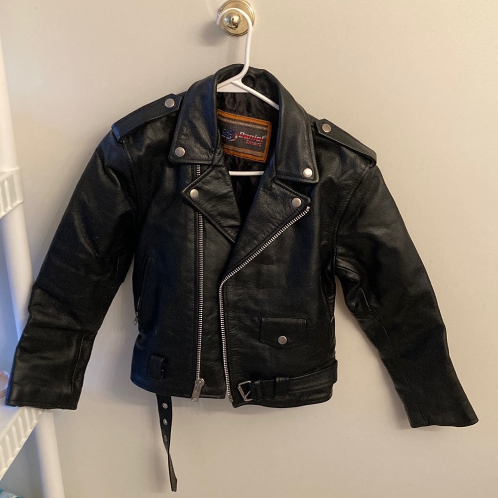 Daniel Smart Black Leather Lined Motorcycle Jacket Kid 2XL But Can Fit YG LADY